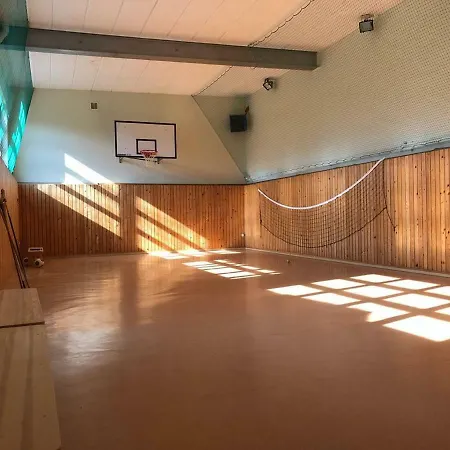 Monteurwohnheim 1 Bis 400 Personen In 09648