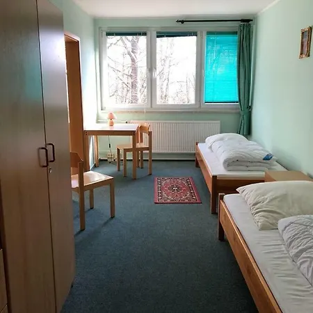 Hostel Monteurwohnheim 1 Bis 400 Personen In 09648